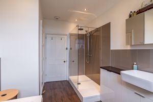 Photo 16- click for photo gallery